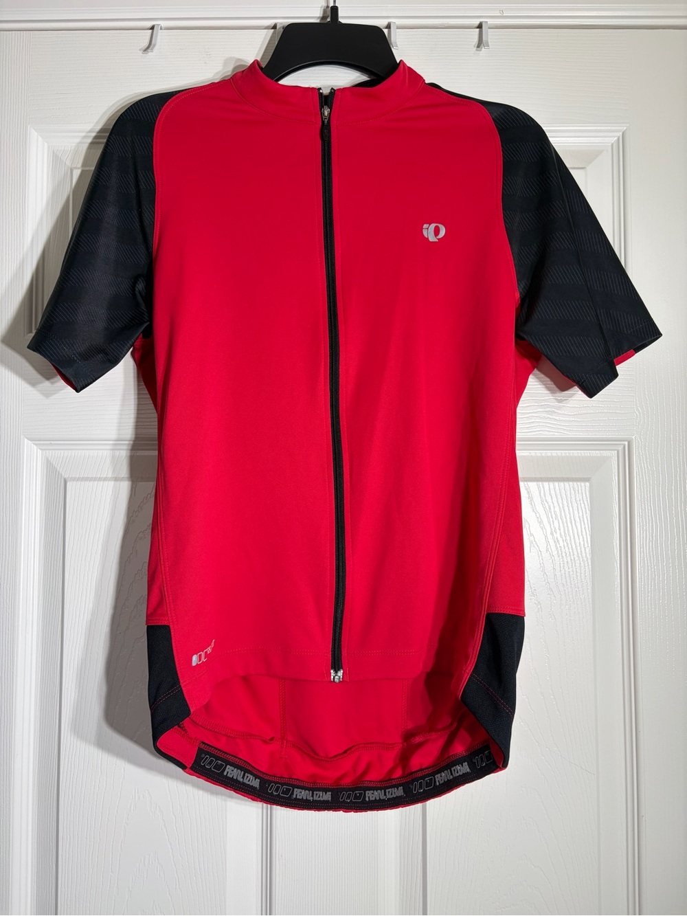 Pearl Izumi Men’s Red and Black Short-Sleeve Cycling Jersey